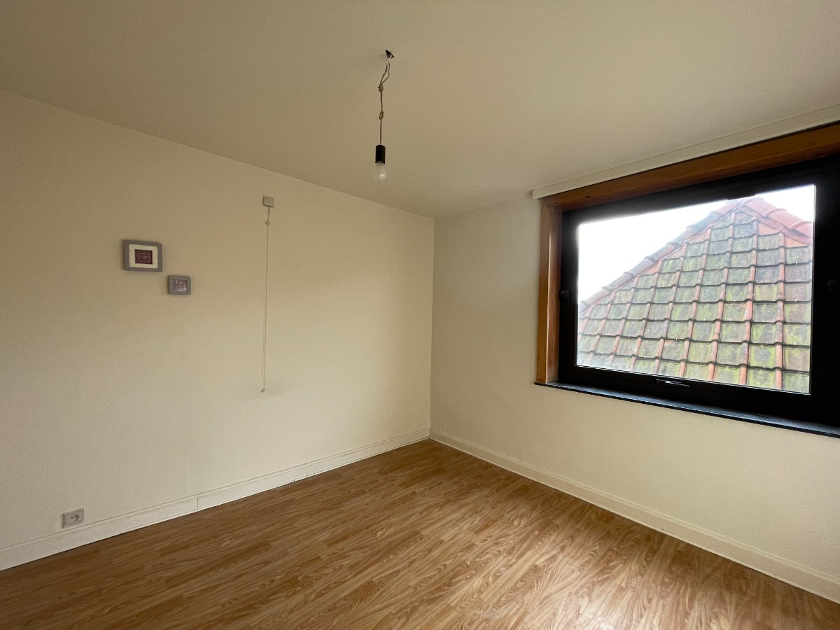 Ledegemstraat - 22 - - 8890