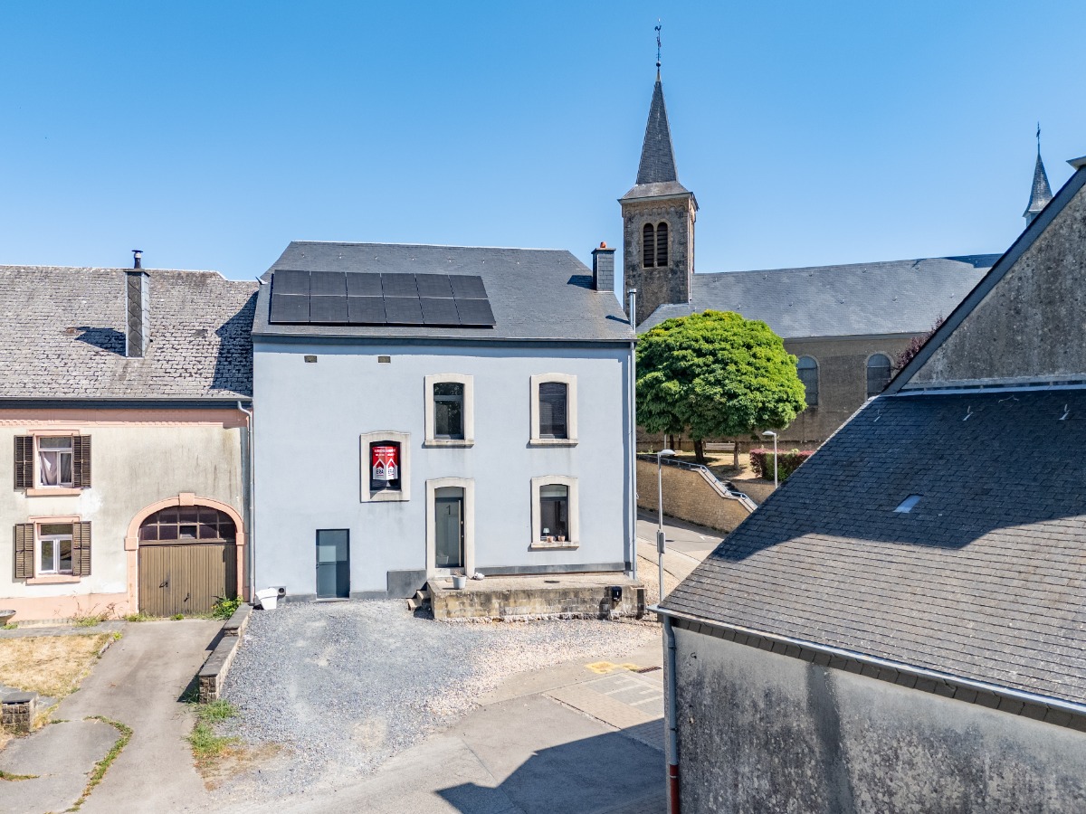 House SALE à Fouches