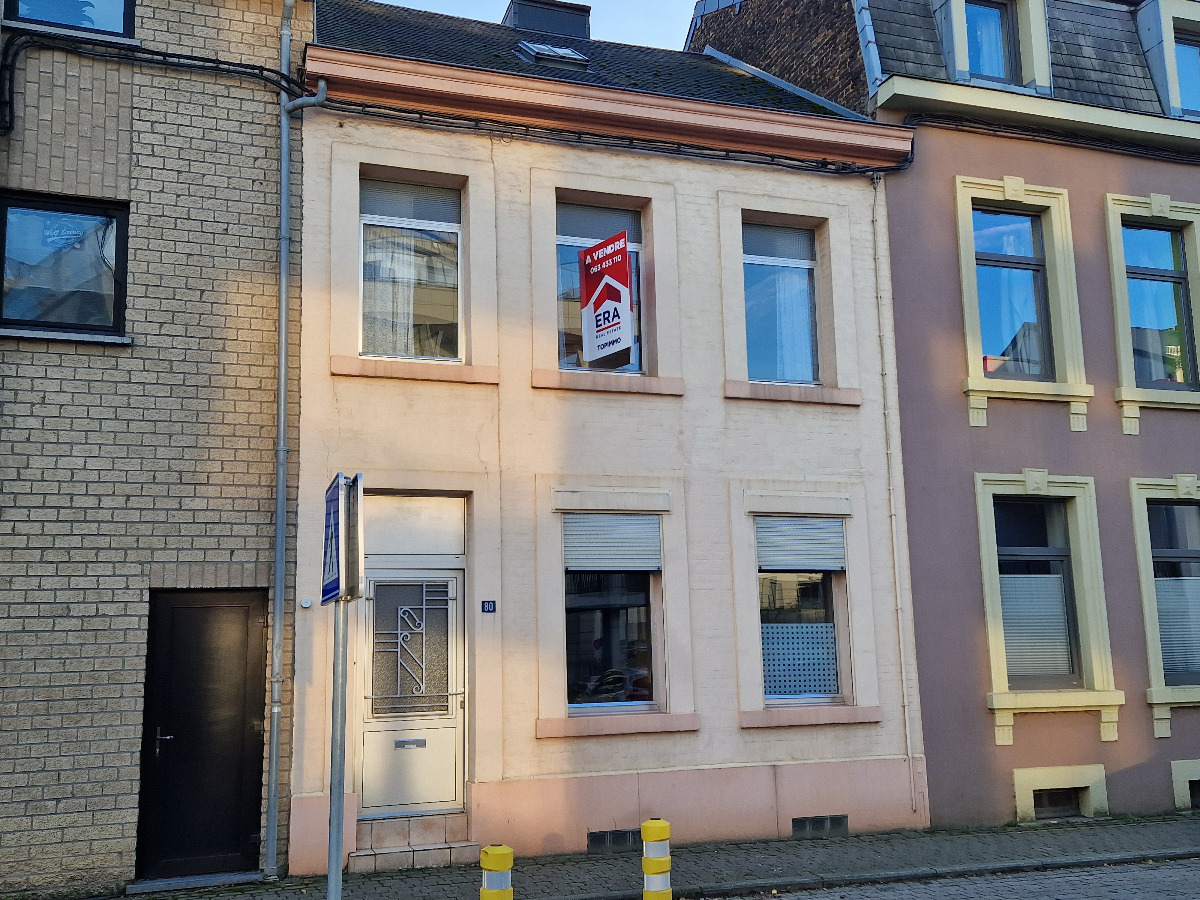 Rue de la Semois - 80 - - 6700
