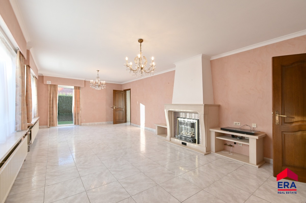 Raverschootstraat - 242 - - 9900