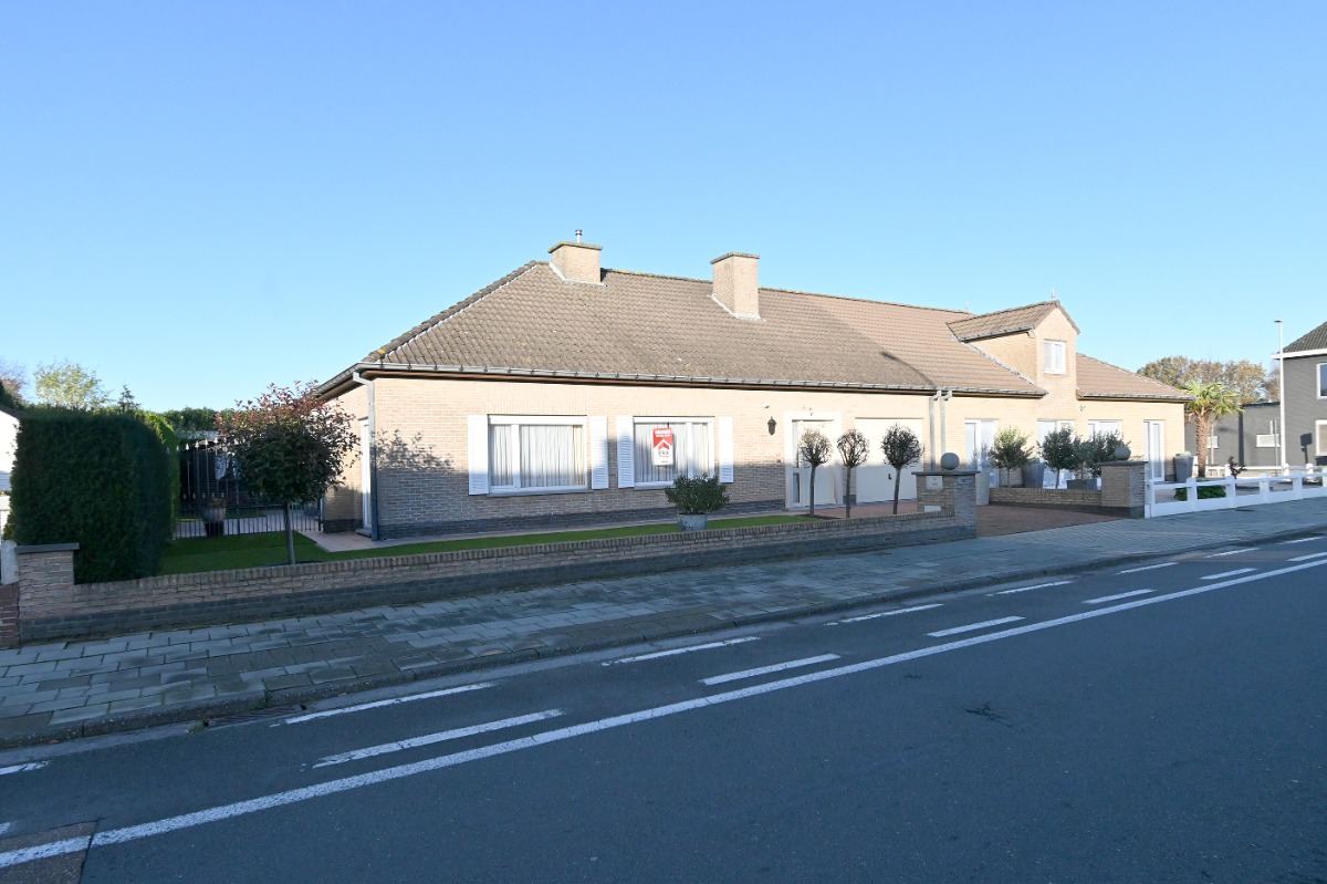 Raverschootstraat - 242 - - 9900