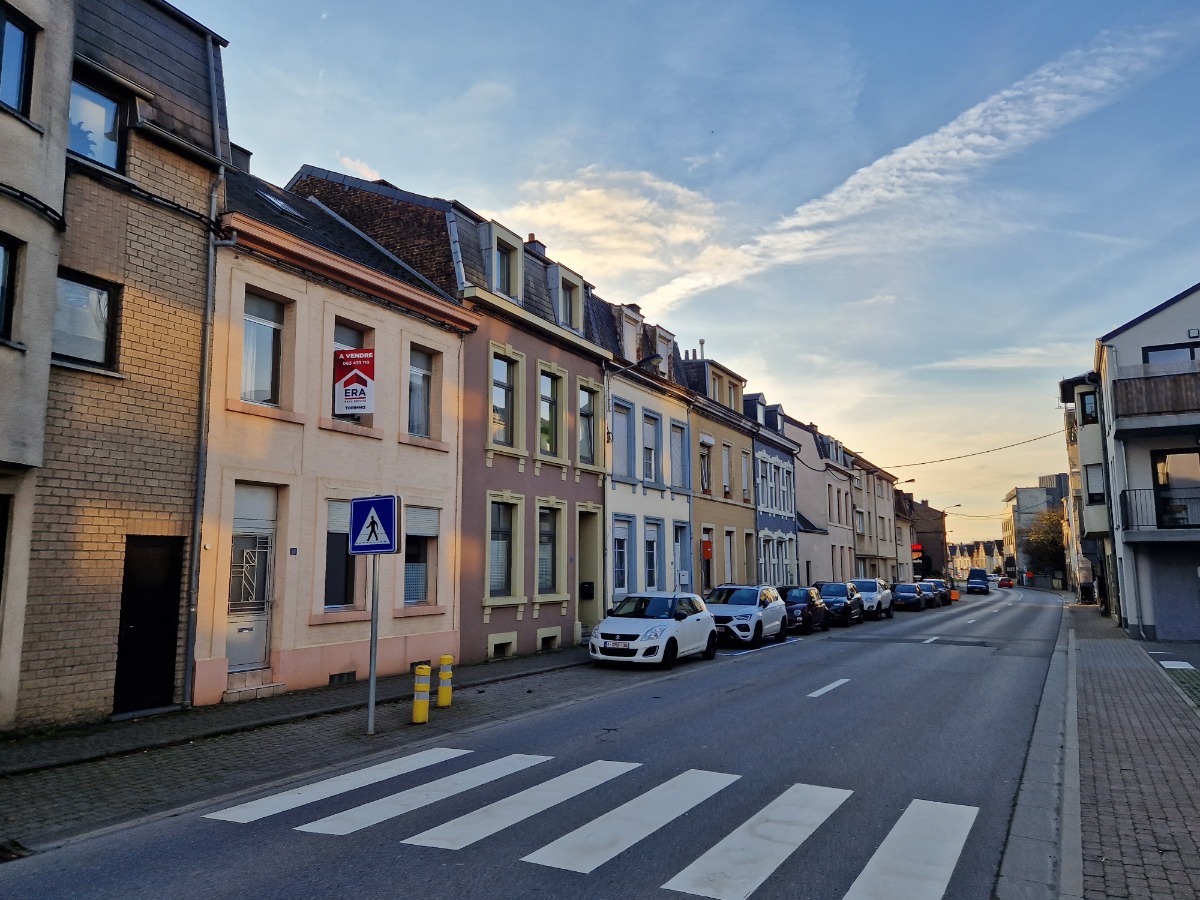 Rue de la Semois - 80 - - 6700