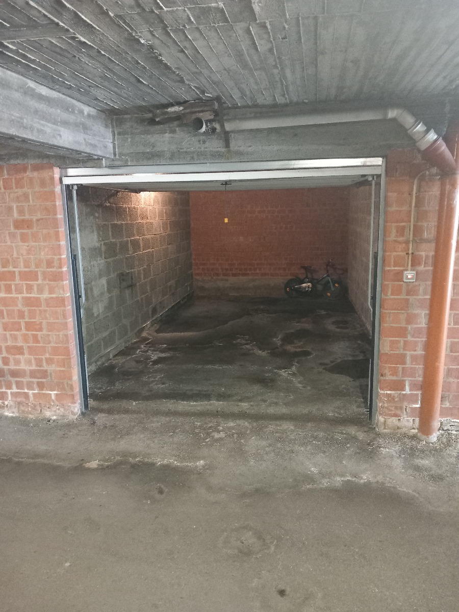 Garage LOCATION à Aalst