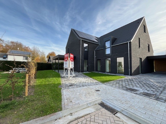 Family home in Wortel