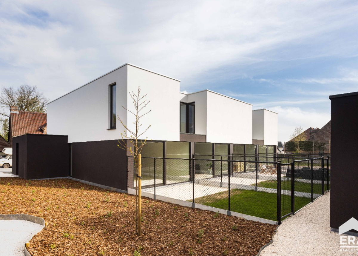 ProjectTerEekApril-9.jpg