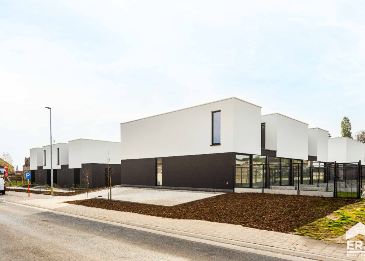 ProjectTerEekApril-4.jpg