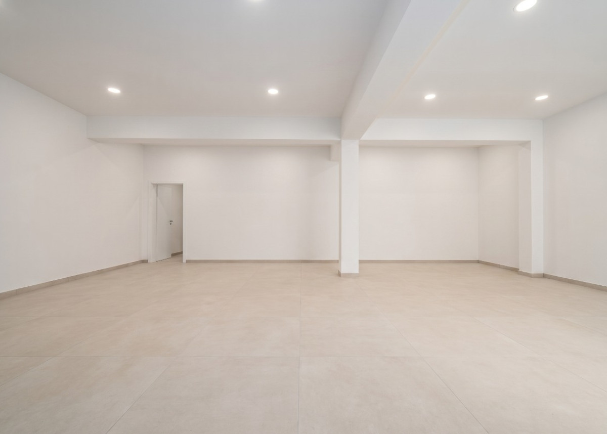 Handelsruimte bewerkt - leeg 1.jpg