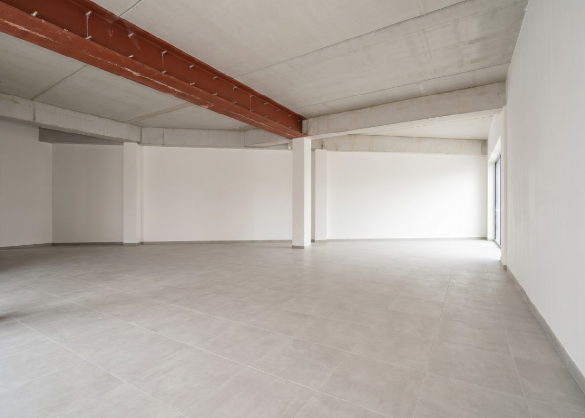 Praktijkruimte - leeg 1.jpg