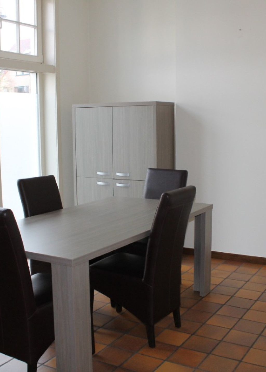 Marktplein - 7 - 00.01 - 8750