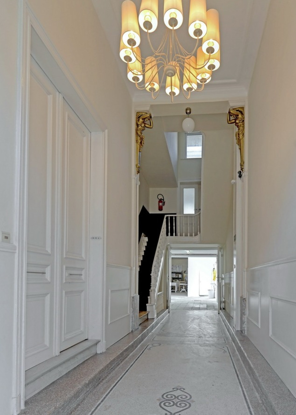 Rue des Palais Outre-Ponts - 400 - - 1020