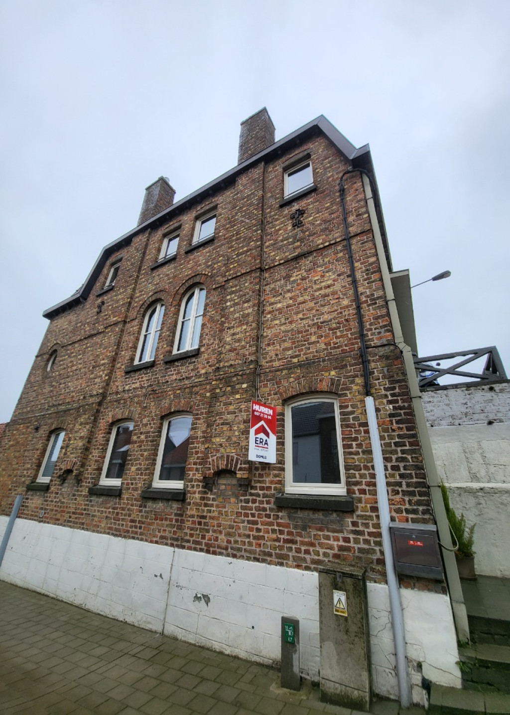 Kerkplein - 2 - - 8953