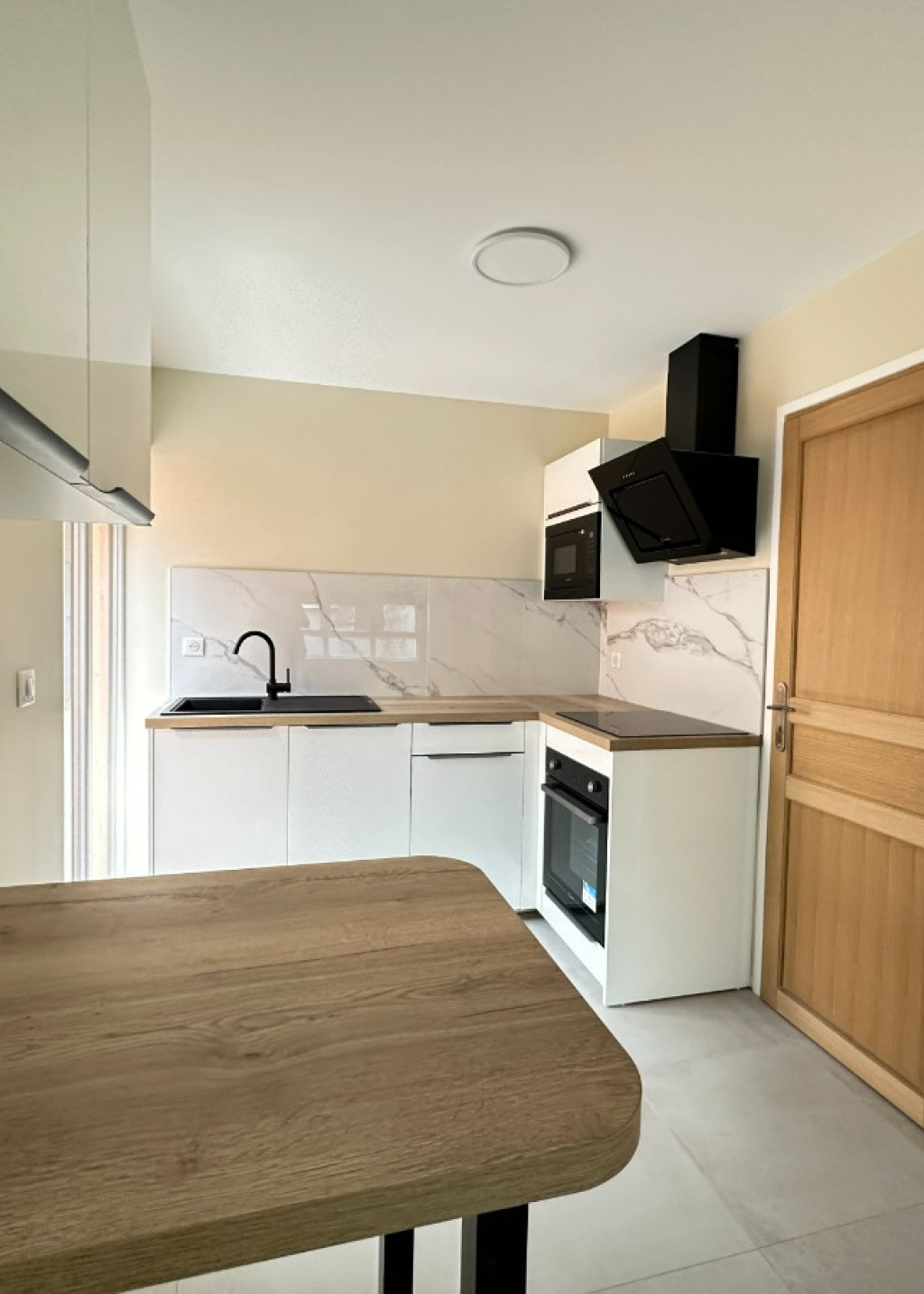 Kloosterstraat - 1 - - 8560