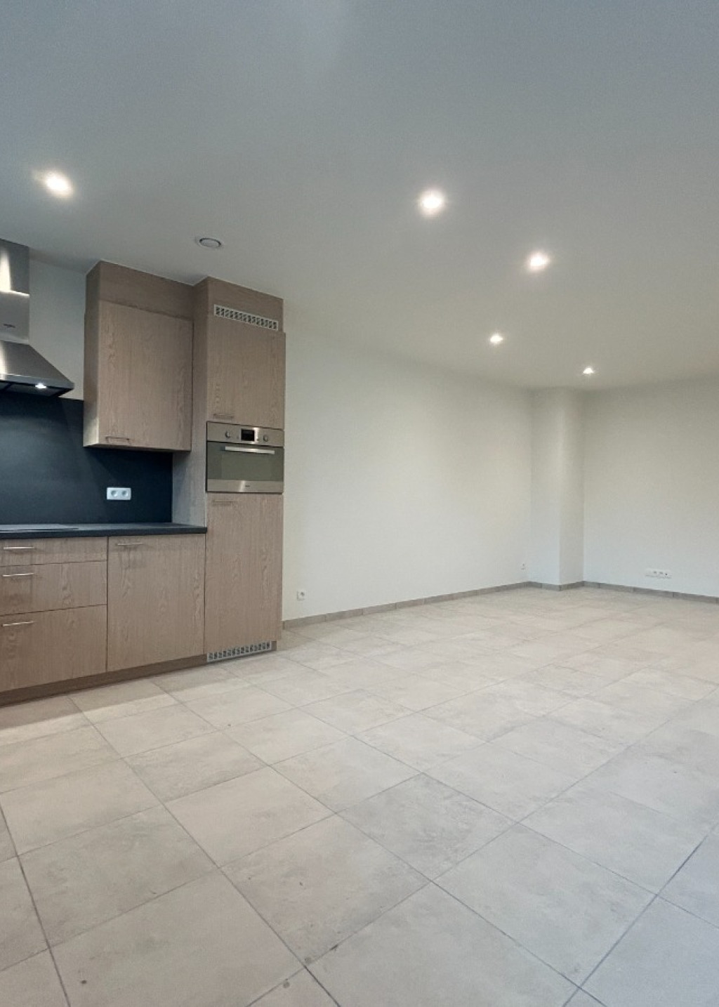 De Admiraliteit - 24 - 0102 - 3920