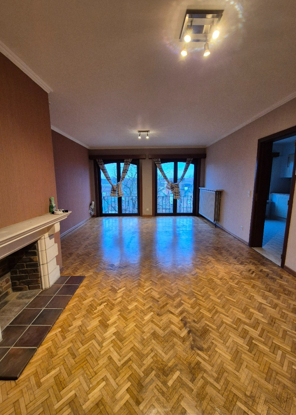 Veemarkt - 10 - 4B - 8900