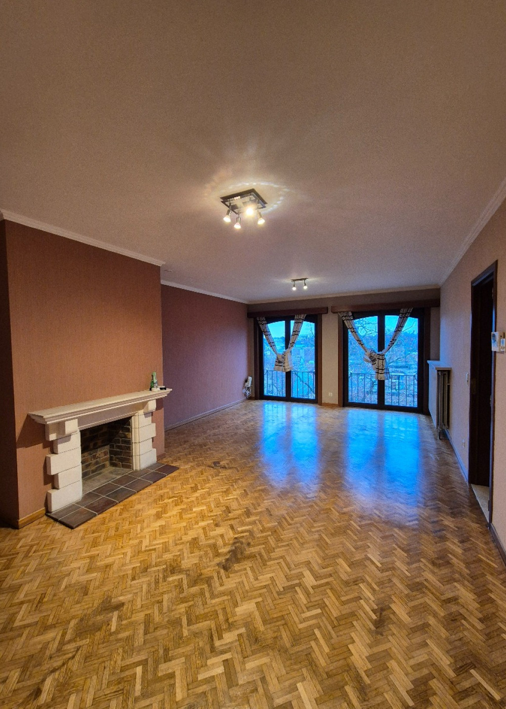 Veemarkt - 10 - 4B - 8900