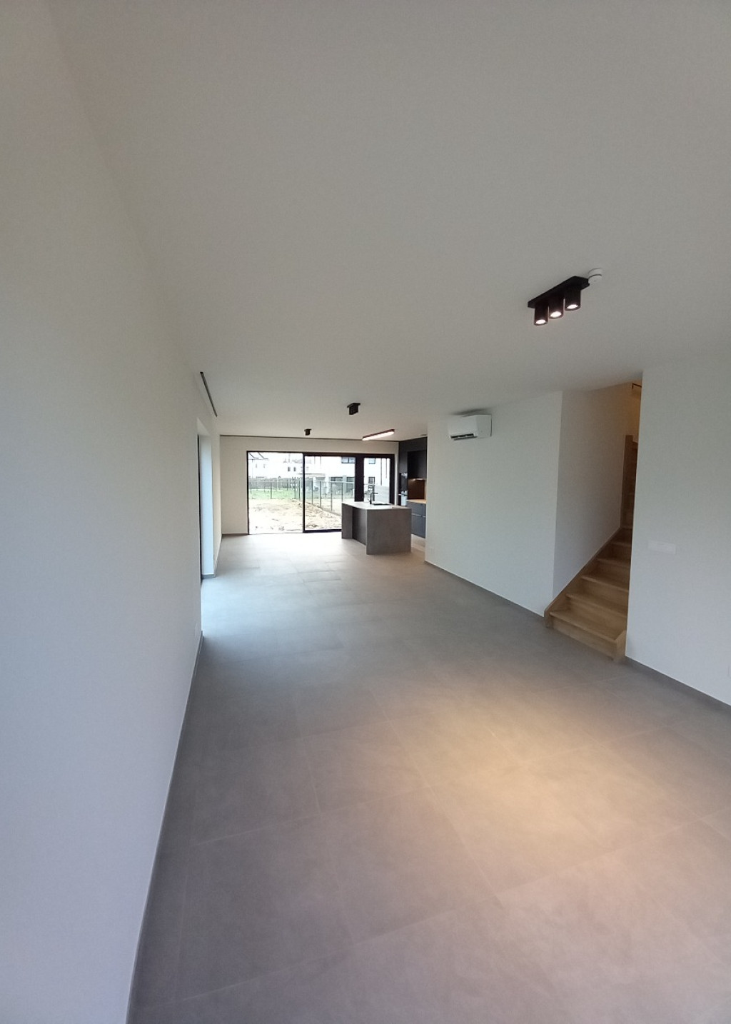 Spoorstraat - 69 - - 9340