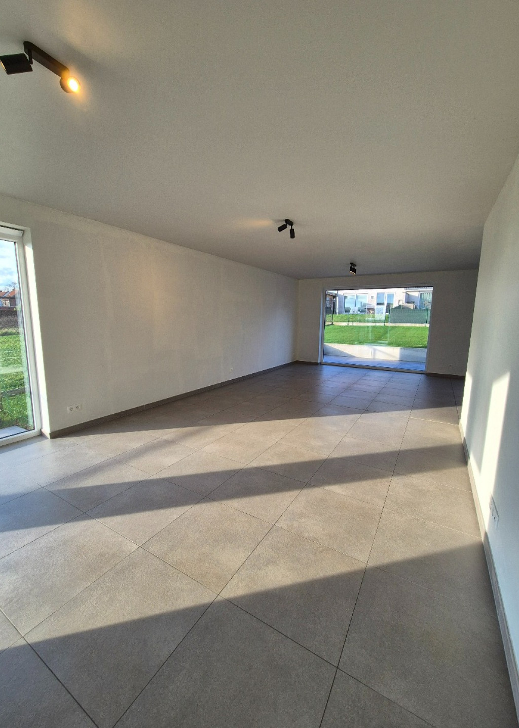 Lucien Stormestraat - 2 - - 8950