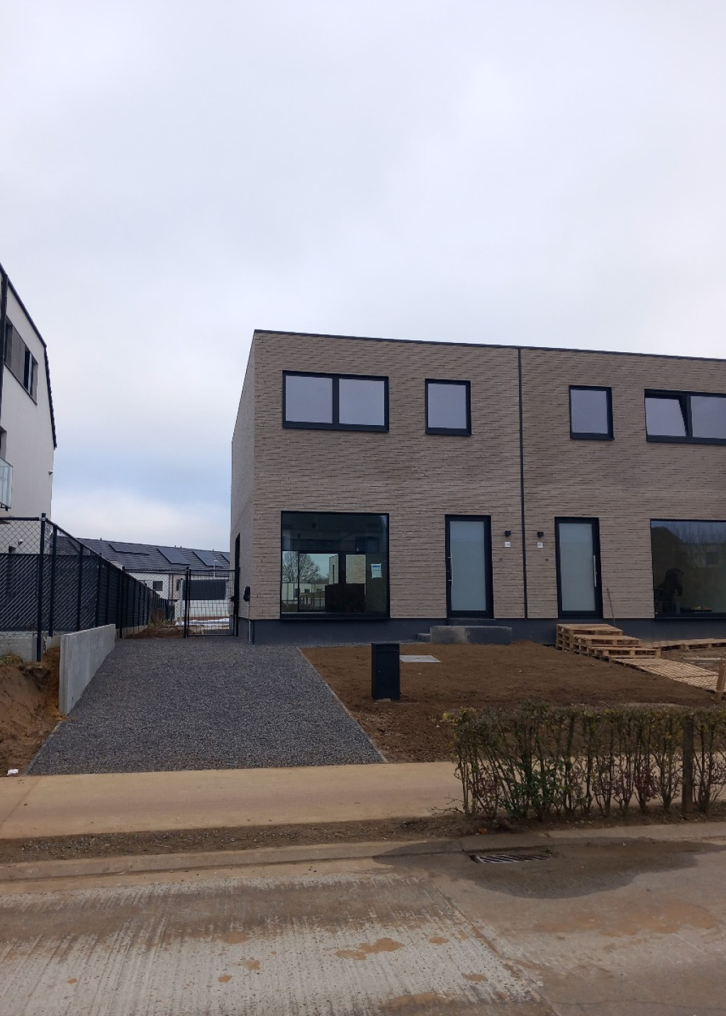 Spoorstraat - 69 - - 9340