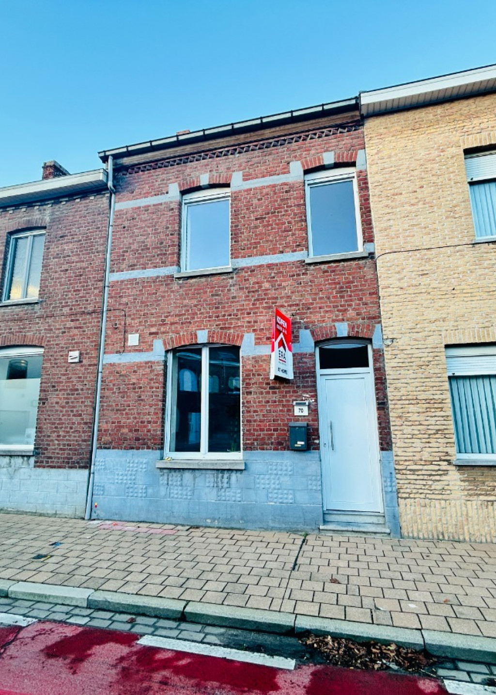 Komenstraat - 70x - - 8940