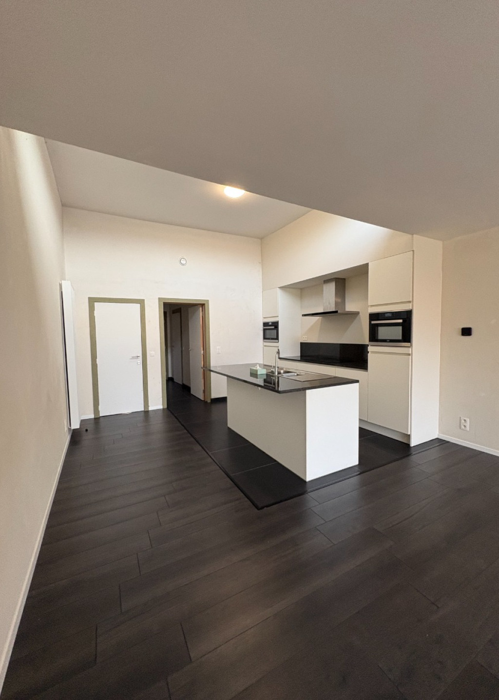 Komenstraat - 70 - - 8940