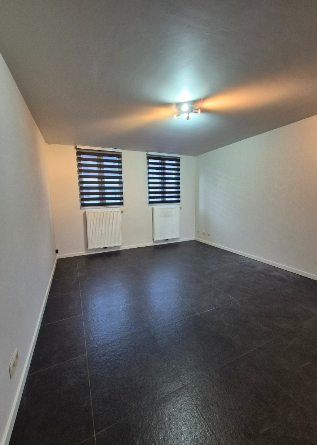 Cartonstraat - 47 - - 8900