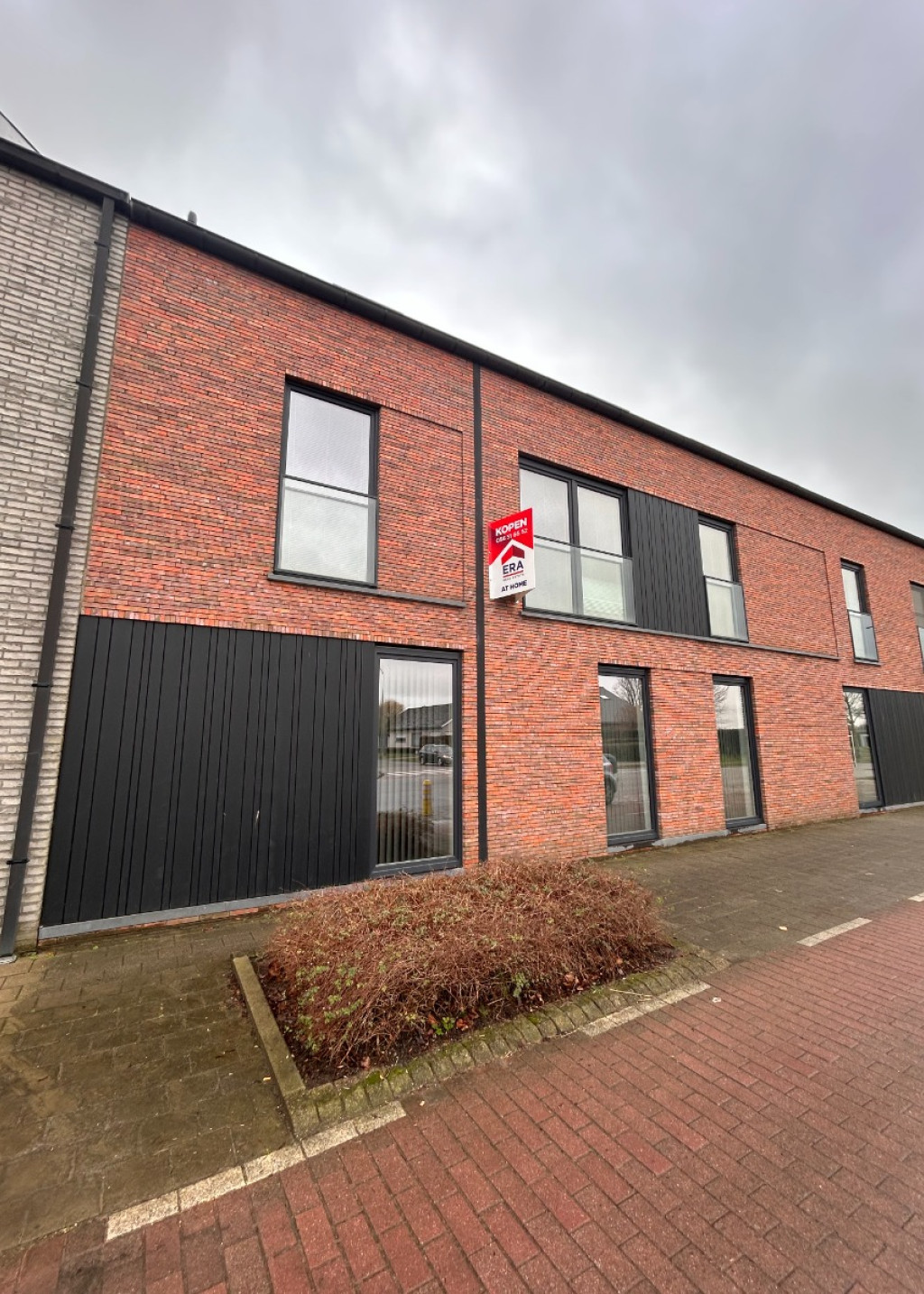 Ieperstraat - 114 - 0101 - 8940