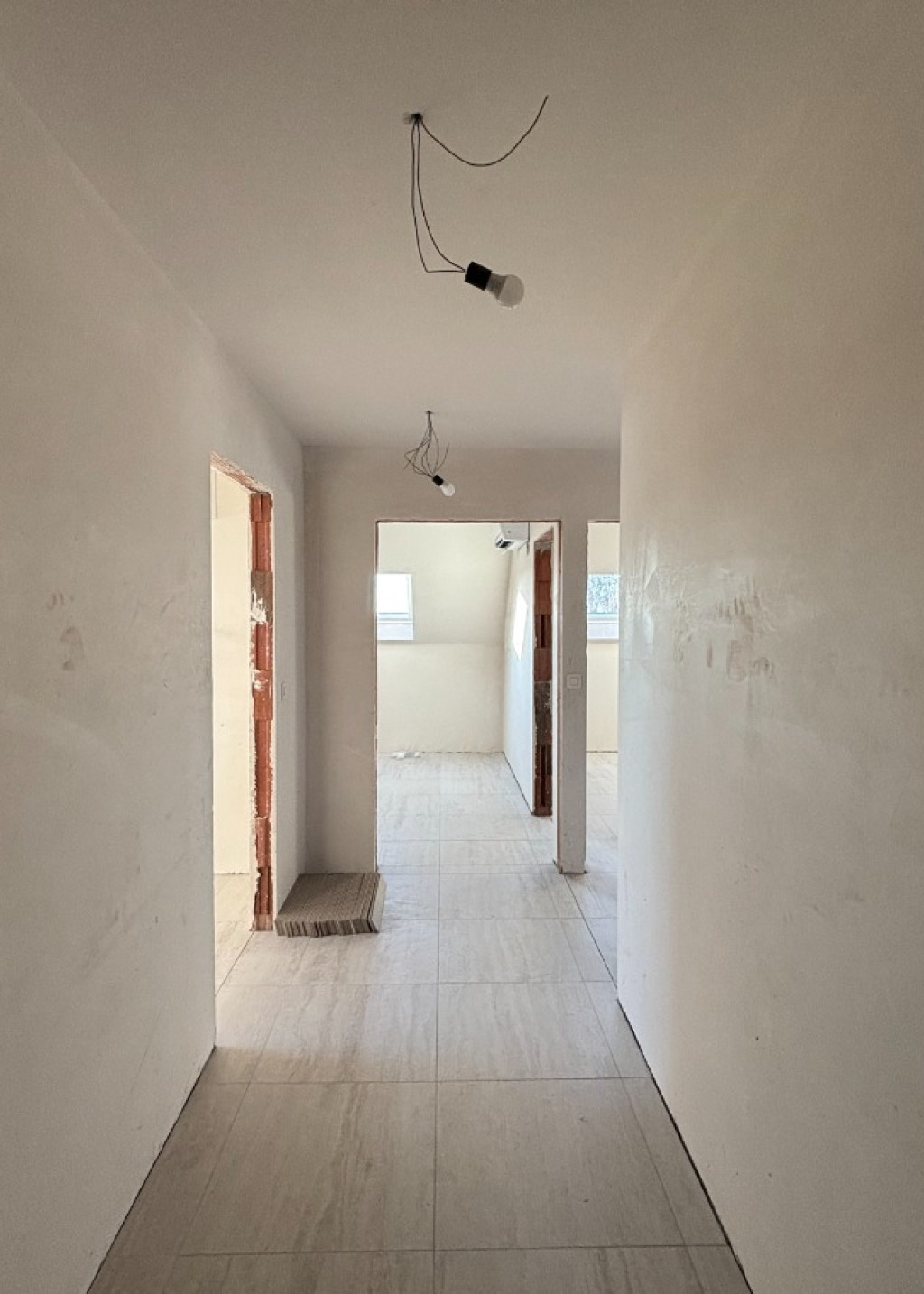 Marktstraat - 22 - - 8810