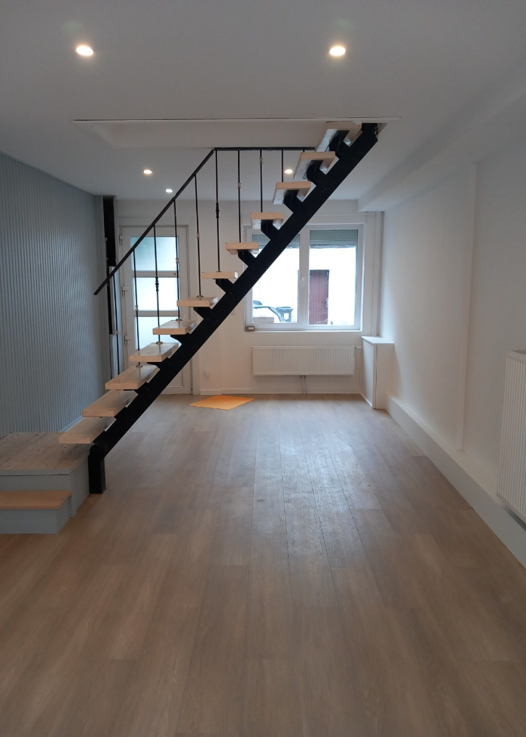 Louis Paul Boonstraat - 42 - - 9300
