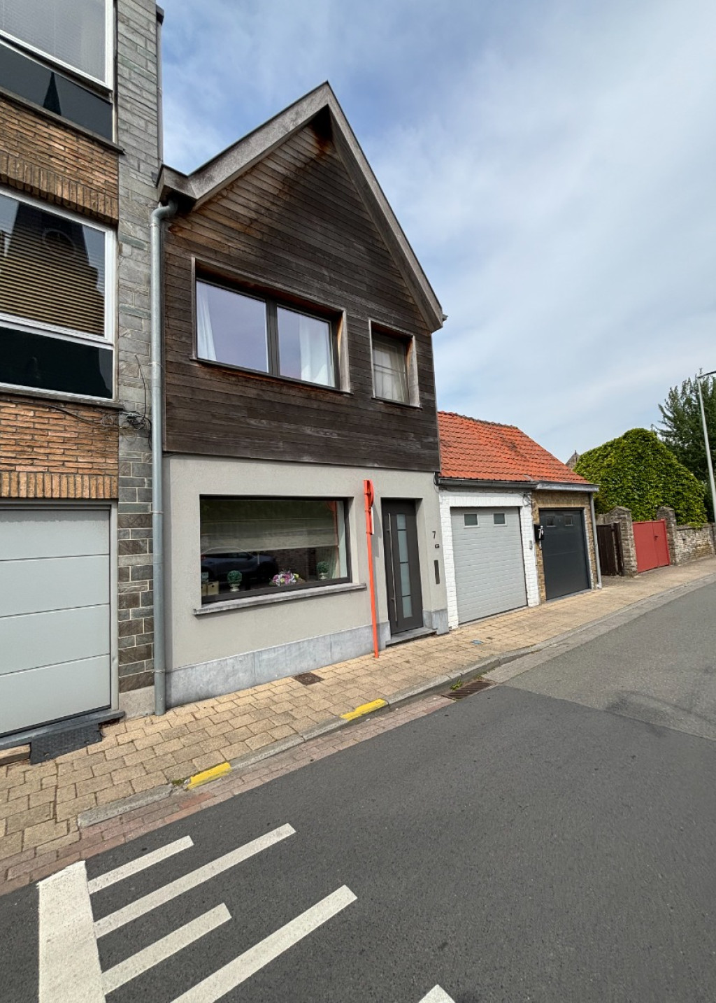 Hoekestraat - 7 - - 8300