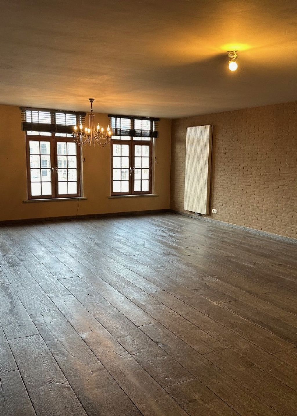 Sint Niklaasplaats - 3 - 0101 - 8630