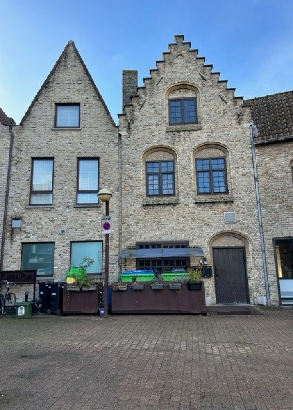 Sint Niklaasplaats - 3 - 0101 - 8630