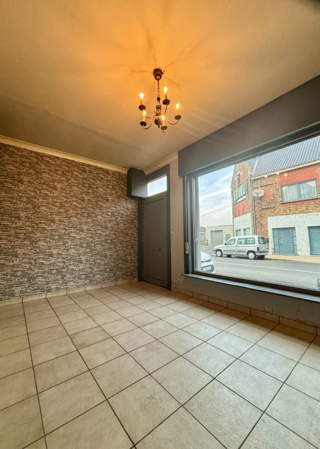 Stationsstraat - 125 - - 8880