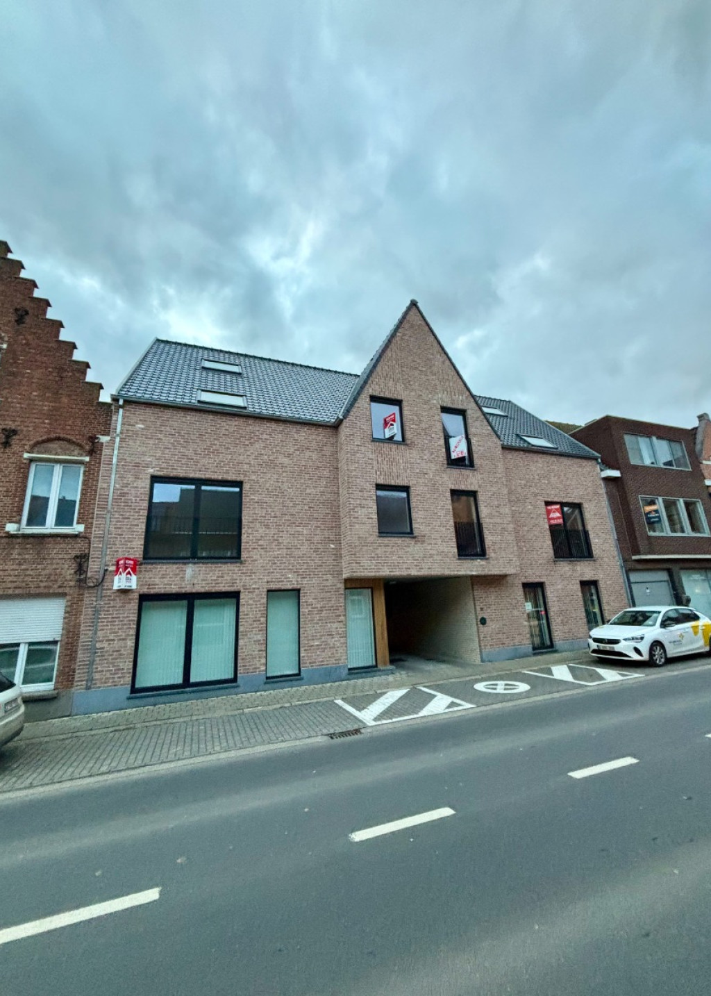 Dadizeelsestraat - 18 - 0202 - 6 - 8890