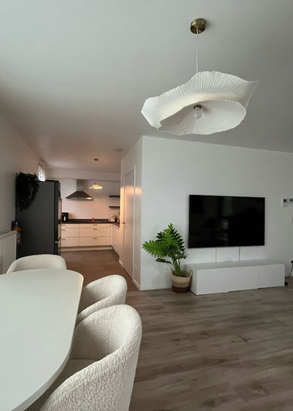 Leest - 84 - 2 - 2330