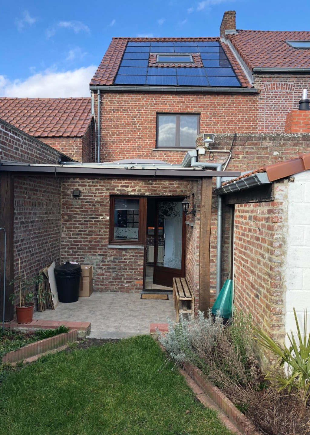 Rue Arthur Descamps - 77 - - 7340