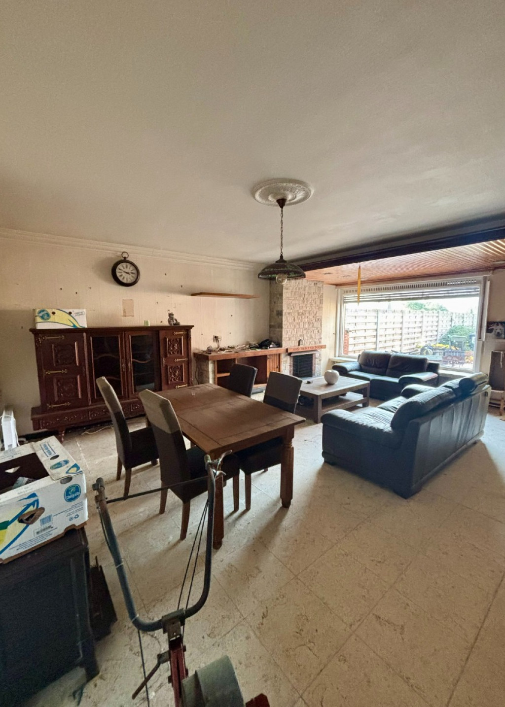 Weggevoerdenstraat - 11 - - 8972