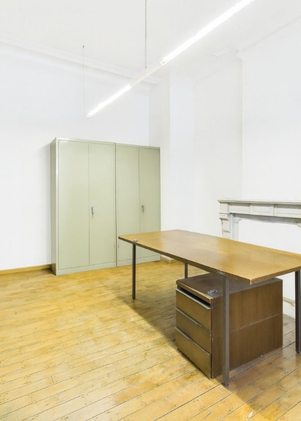 Rue Du Luxembourg - 85-REZ - - 6900