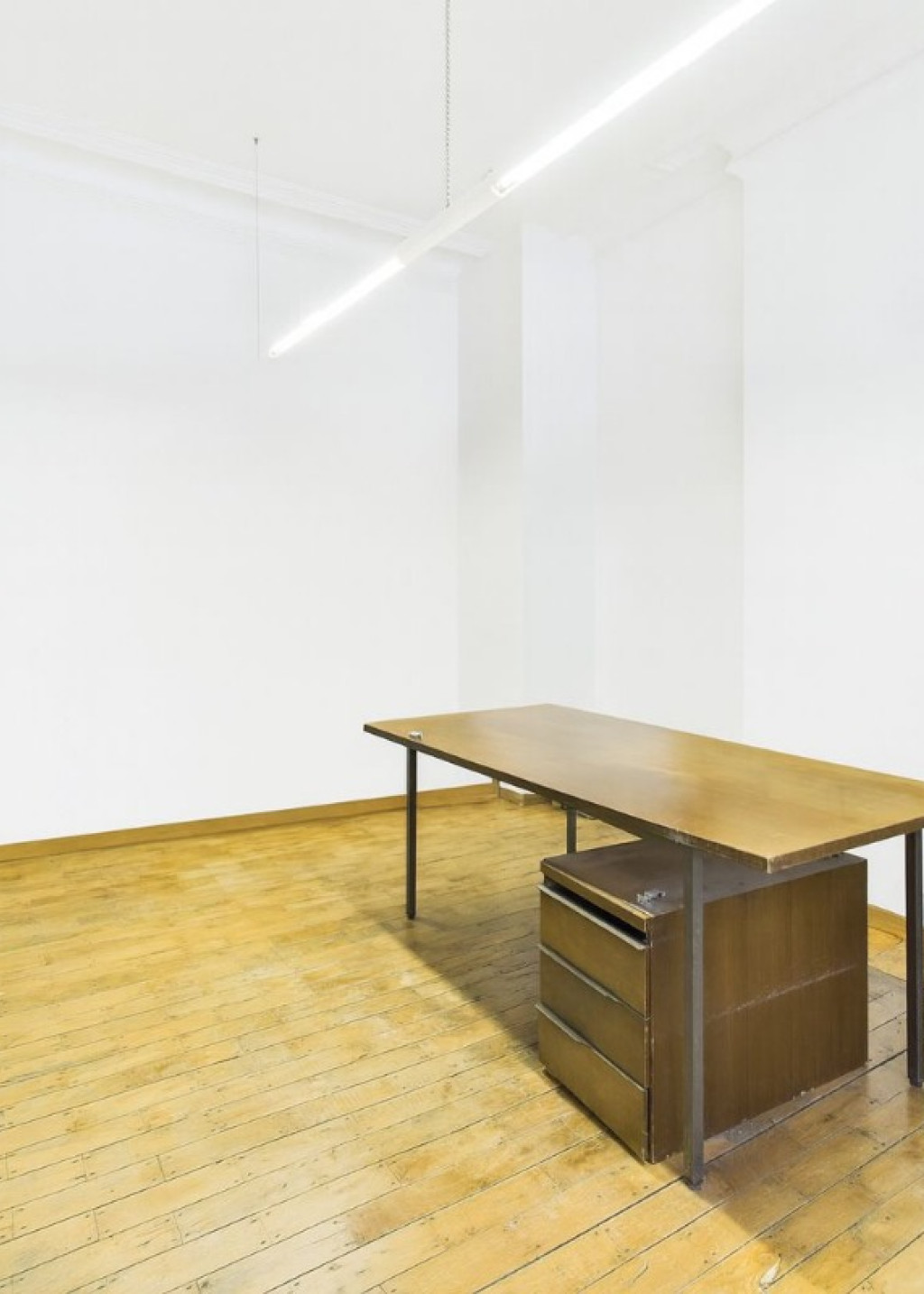 Rue Du Luxembourg - 85-REZ - - 6900