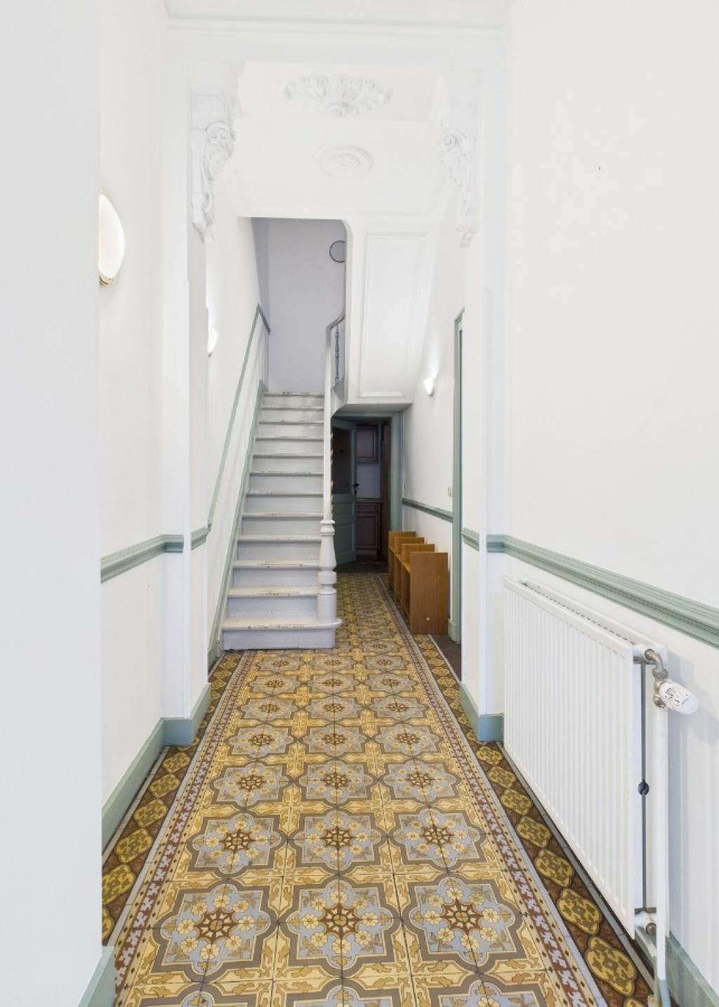 Rue Du Luxembourg - 85-REZ - - 6900