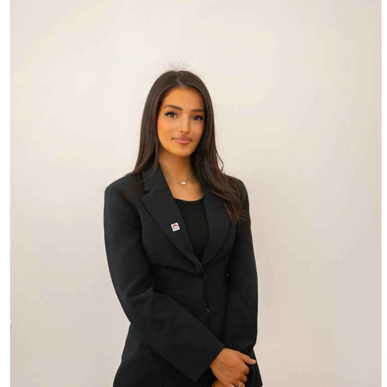 Manal Afarfach