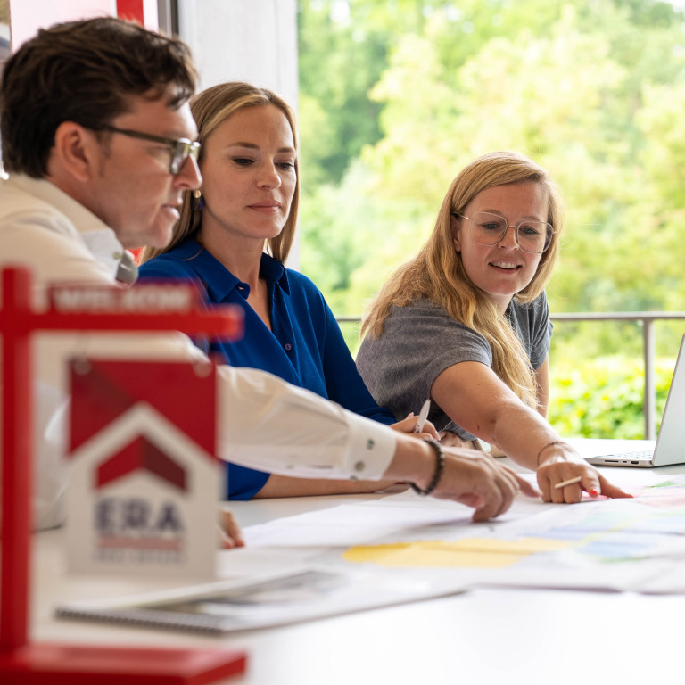 ERA team in overleg