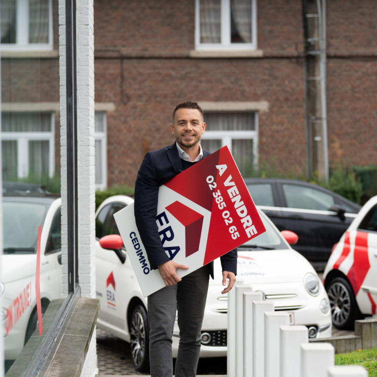 Photo, agent immobilier, tubize, era cedimmo, a vendre, agence immobilière 