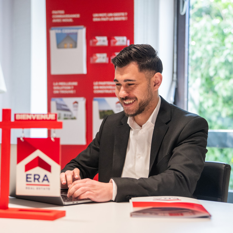 photo, agence immobilière, tubize, era cedimmo, brabant wallon, à vendre, agent immobilier