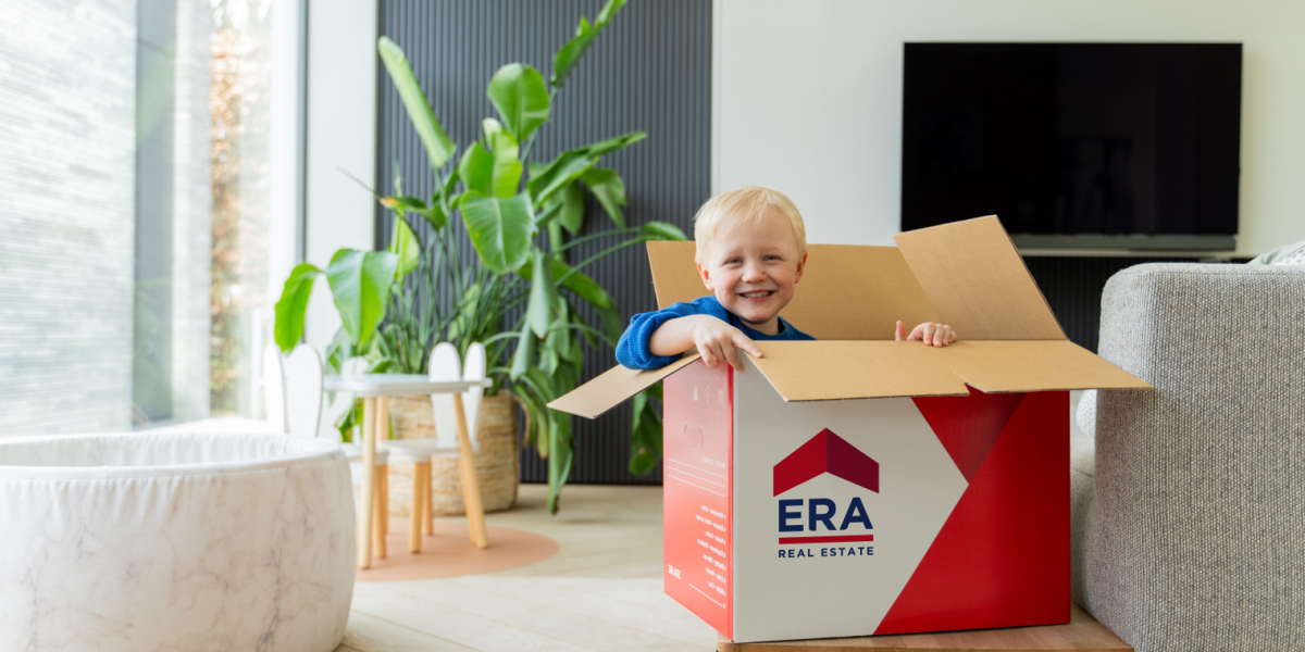 child in a box_verticaal.png