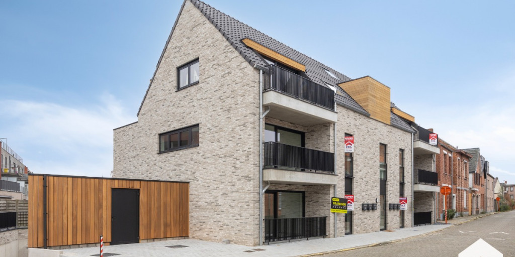 Kabienstraat112440GeelBE-02_logo_web.jpg