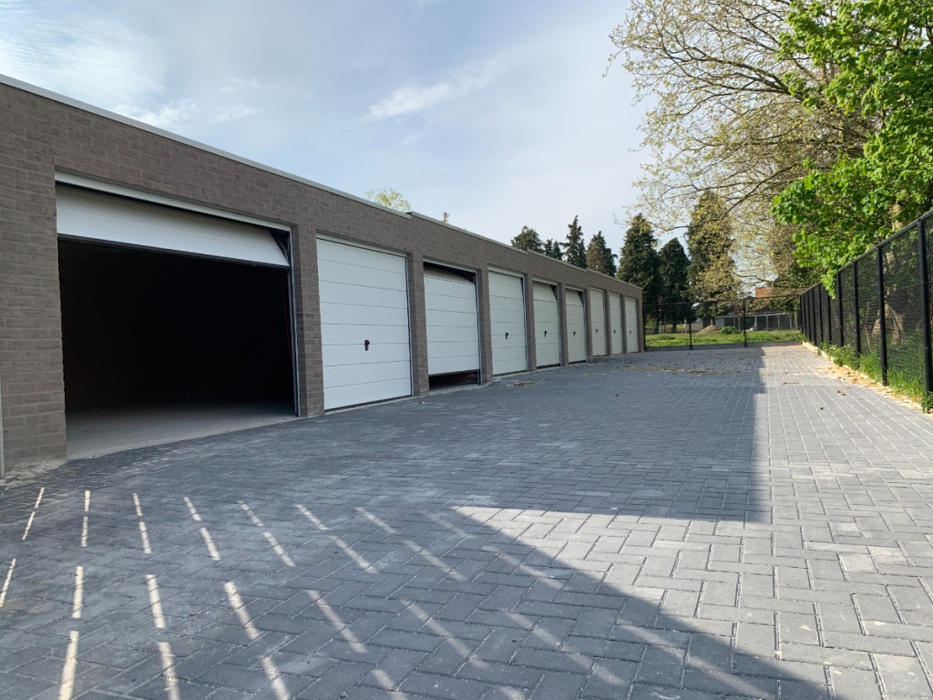 Statiestraat - 49-53 - garage 8 - garage - 8980