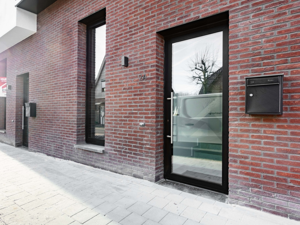 Heilig Bloedstraat - 2 - A - 2320