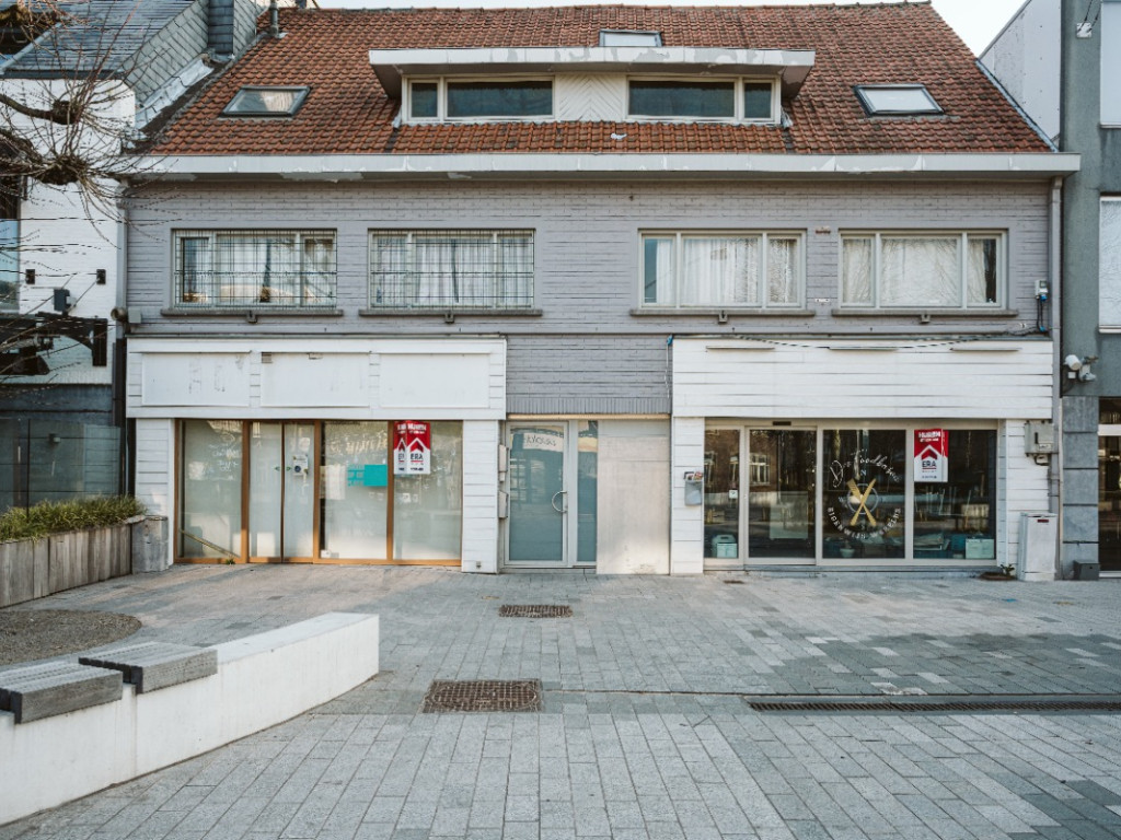 Dorp - 8 - - 3920