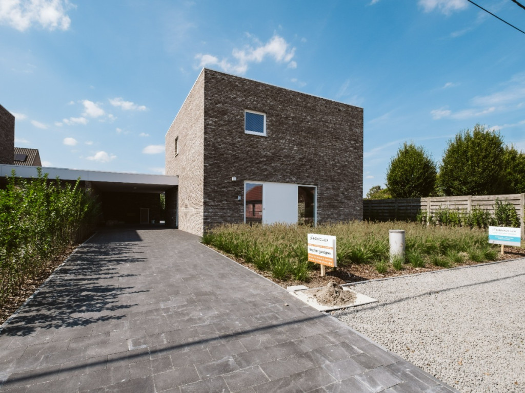 Esdoornstraat - 52 - - 2490