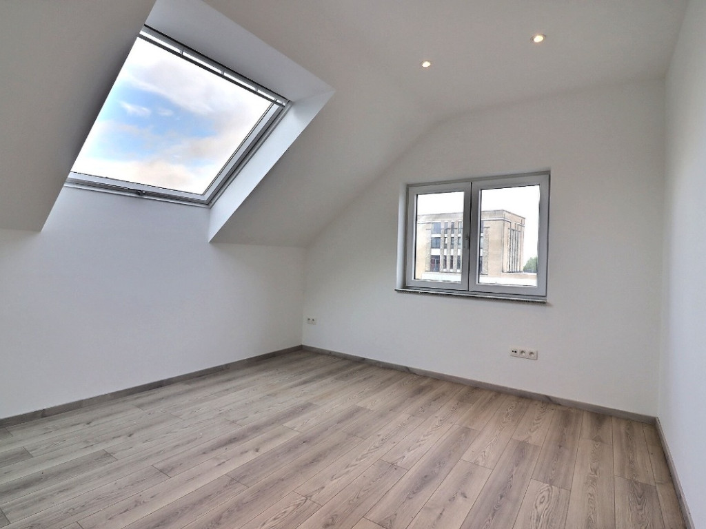 Rue Franz Pelouse - 28 - B6 - 5170